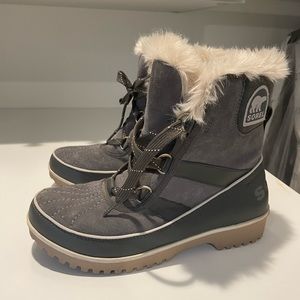 Sorel J.Crew exclusive, like new!  Size 9.